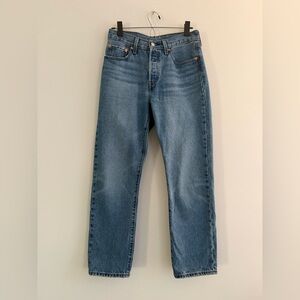 Levi’s Women’s 501 Original Jeans. Size 27.  Medium blue.